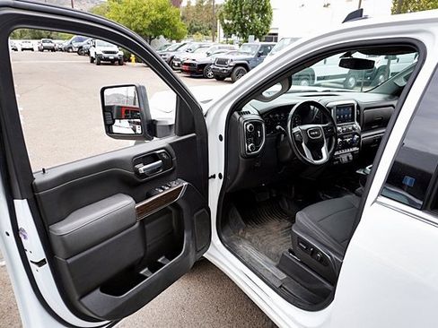 Used 2023 GMC Sierra 2500 SLE w/ SLE Convenience Package image 40