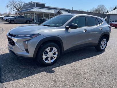 Used 2024 Chevrolet Trax LS w/ Driver Confidence Package