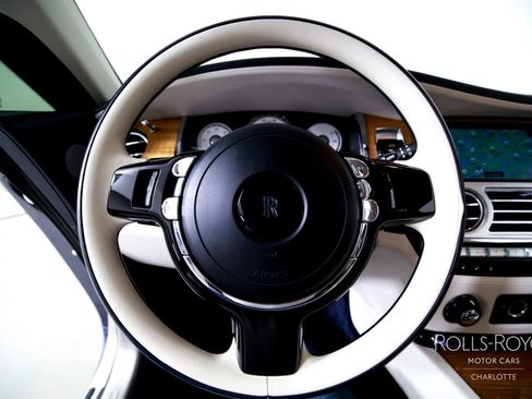 Certified 2019 Rolls-Royce Wraith RWD image 15