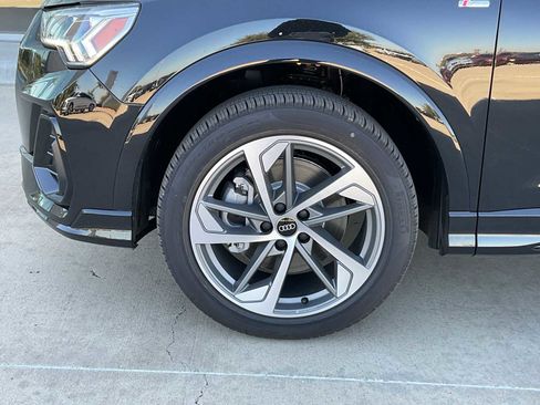 New 2025 Audi Q3 2.0T Premium image 11