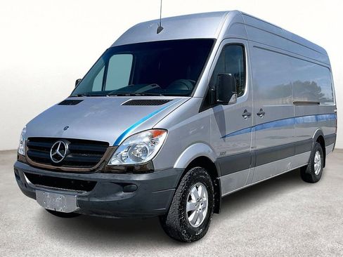 Used 2013 Mercedes-Benz Sprinter 2500 image 14
