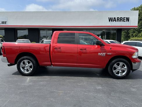 Used 2020 RAM 1500 Classic SLT AWD/4WD image 17