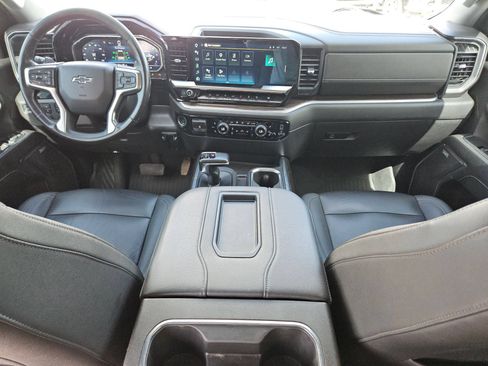 Used 2022 Chevrolet Silverado 1500 LT Trail Boss w/ LT Trail Boss Premium Package AWD/4WD image 16