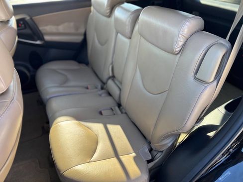 Used 2009 Toyota RAV4 Limited image 12