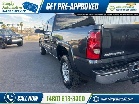 Used 2005 Chevrolet Silverado 2500 LT w/ Heavy-Duty Power Package RWD image 8