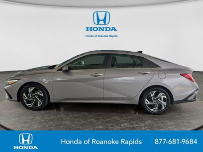Used 2025 Hyundai Elantra Limited
