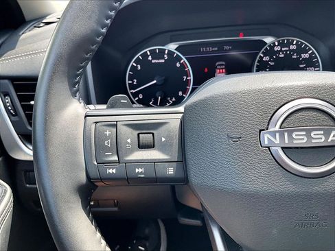 Used 2025 Nissan Rogue SV AWD/4WD image 22