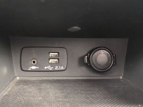 Used 2023 Subaru Crosstrek 2.5i Limited AWD/4WD image 28