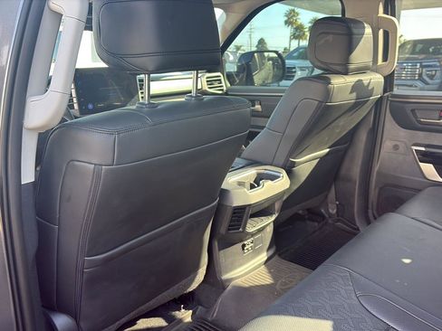 Used 2024 Toyota Tundra Limited AWD/4WD image 25