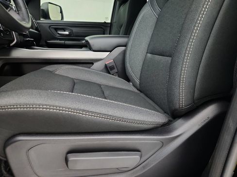 New 2026 RAM 1500 Express AWD/4WD image 19