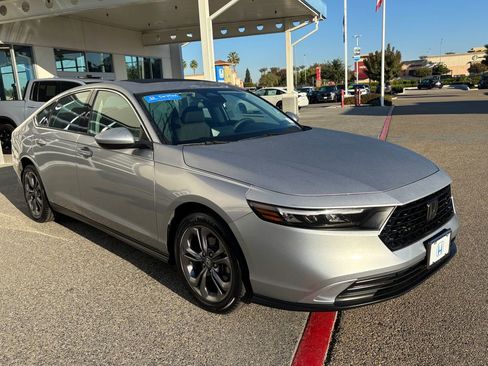 Used 2023 Honda Accord EX image 3