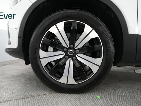 Used 2023 Volvo XC40 Recharge Plus w/ Protection Package Premier AWD/4WD image 19