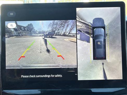 Used 2023 Ford Expedition Limited image 30