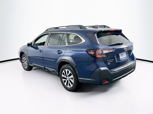 Used 2024 Subaru Outback Premium AWD/4WD image 7
