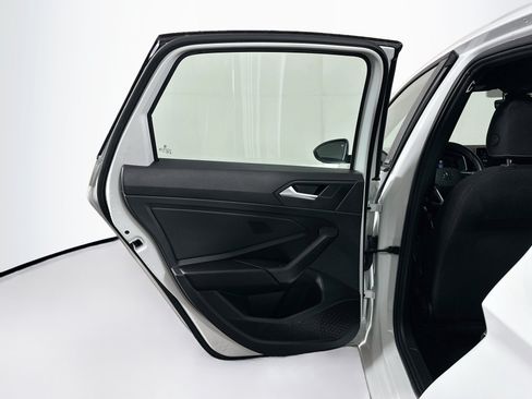 Used 2025 Volkswagen Jetta Sport FWD image 25