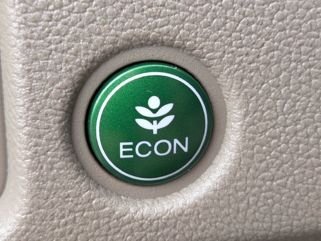 Certified 2018 Honda Pilot Touring image 12