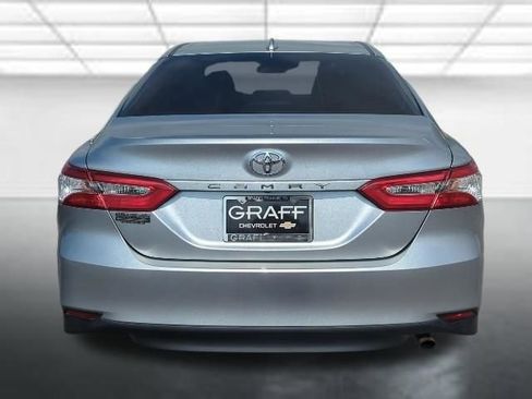 Used 2020 Toyota Camry L image 25