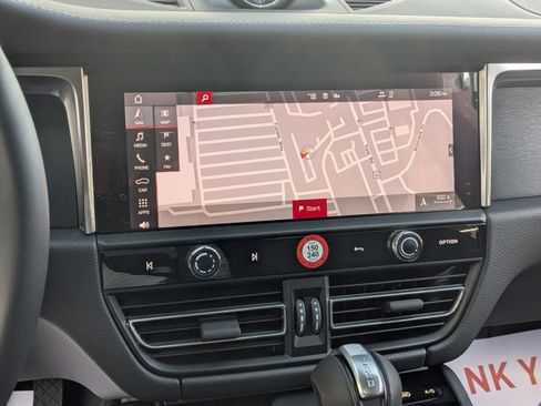 New 2026 Porsche Macan GTS image 19