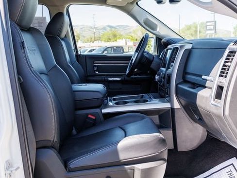 Used 2017 RAM 1500 Laramie w/ Convenience Group AWD/4WD image 7