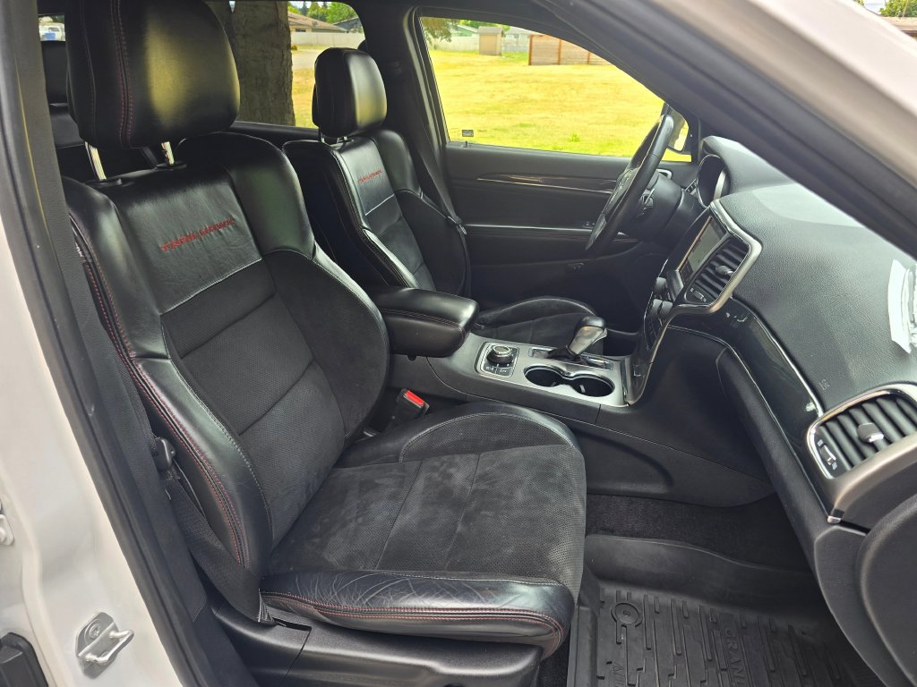 Used 2018 Jeep Grand Cherokee Trailhawk AWD/4WD image 12