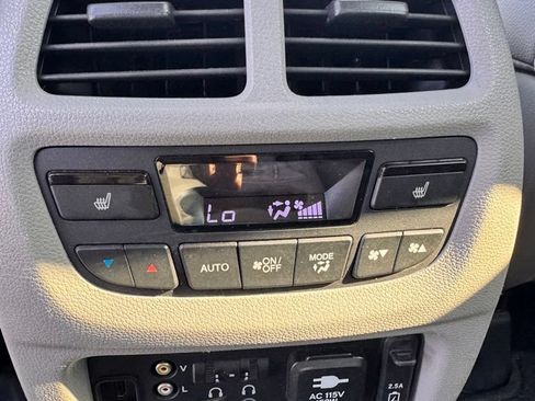 Used 2016 Honda Pilot Elite image 13