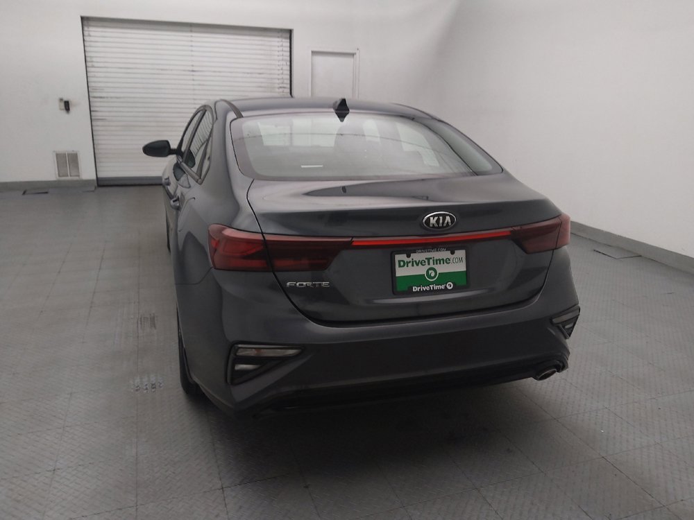 Used 2019 Kia Forte LXS FWD image 6