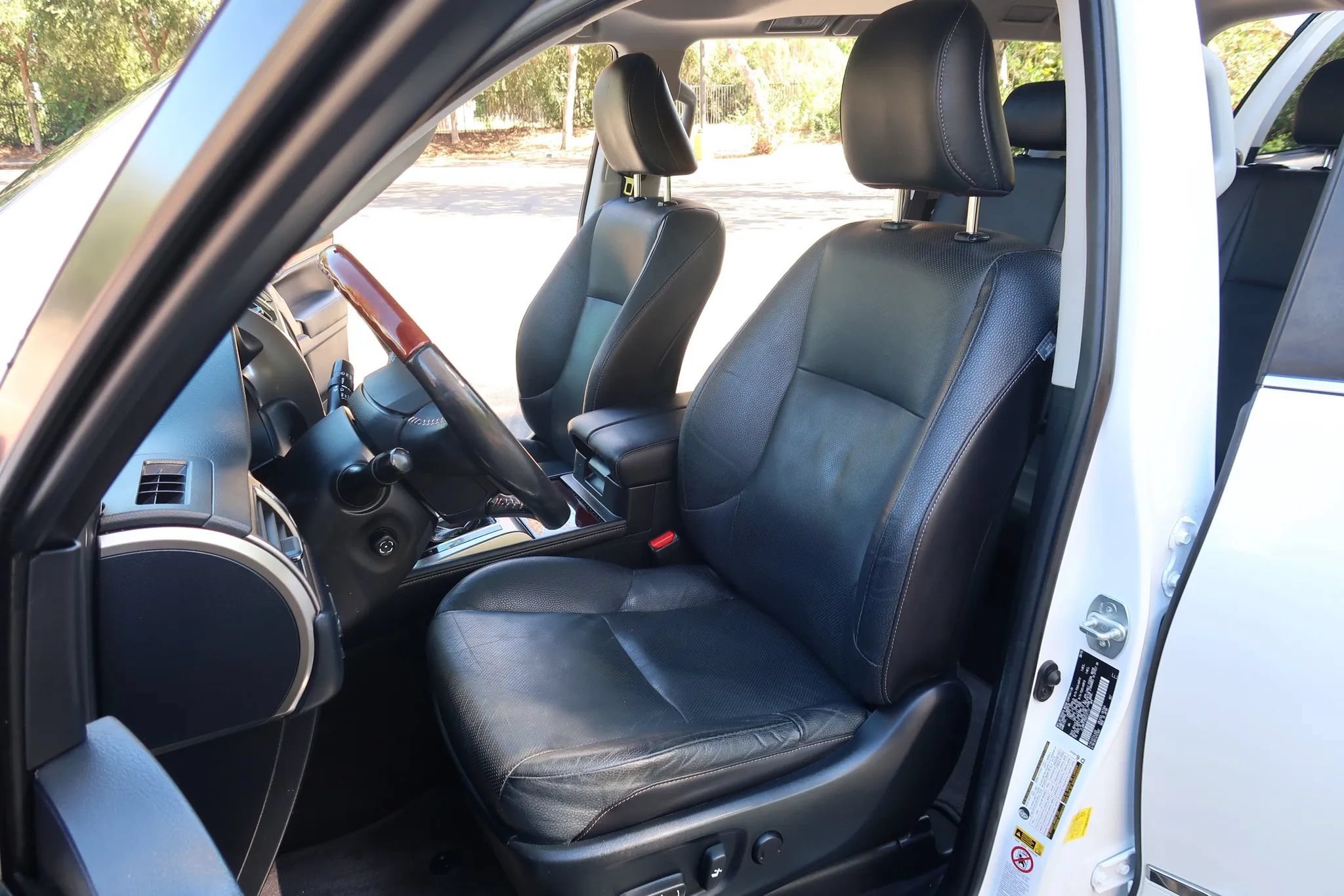 Used 2016 Lexus GX 460 w/ Premium Package AWD/4WD image 13