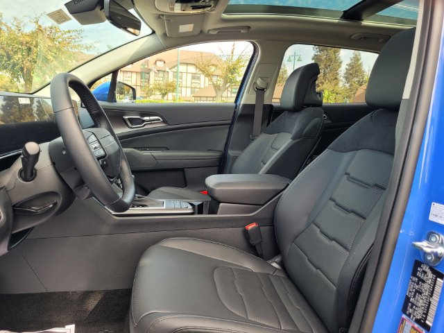 New 2026 Kia Sportage SX FWD image 8