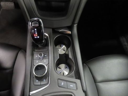 Used 2025 Cadillac XT5 Premium Luxury image 27