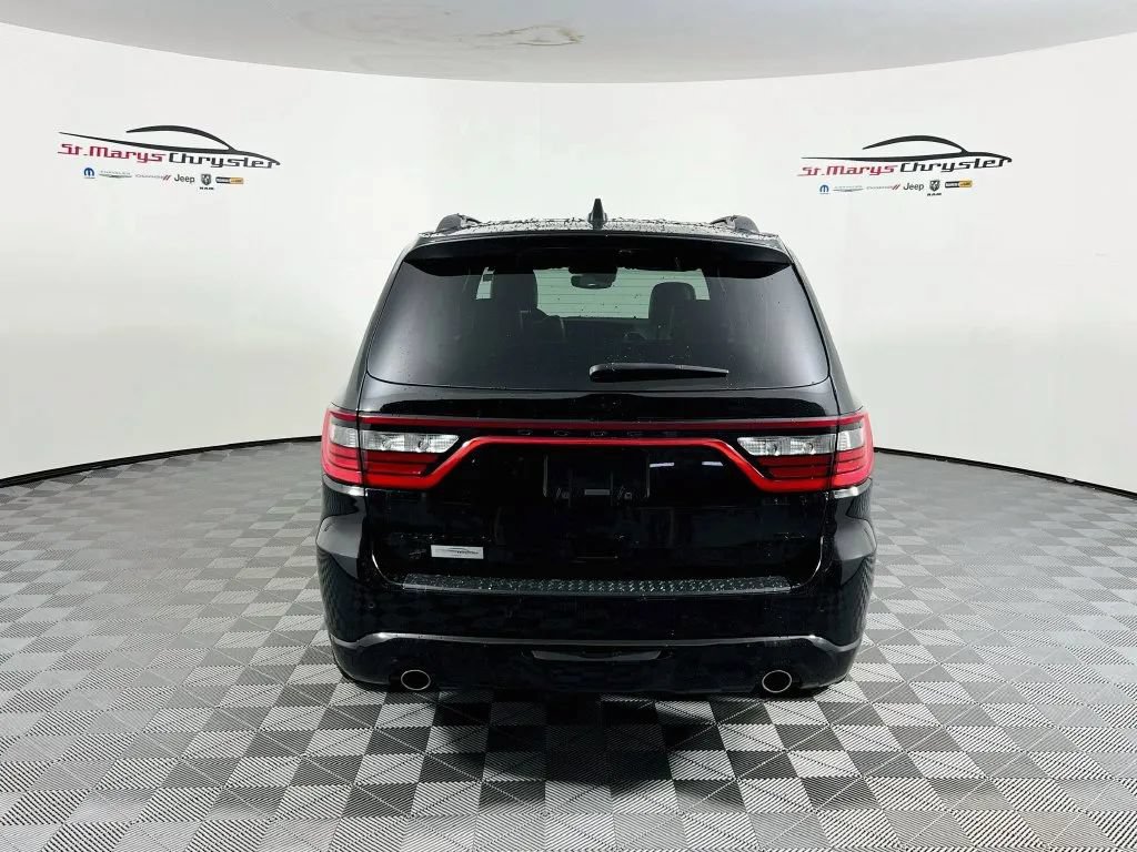 Used 2023 Dodge Durango R/T AWD/4WD image 7