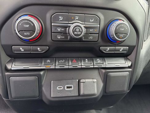 Used 2021 Chevrolet Silverado 1500 LT AWD/4WD image 26