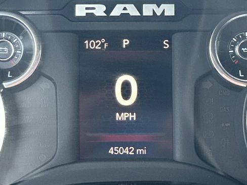 Used 2023 RAM 1500 Big Horn RWD image 41
