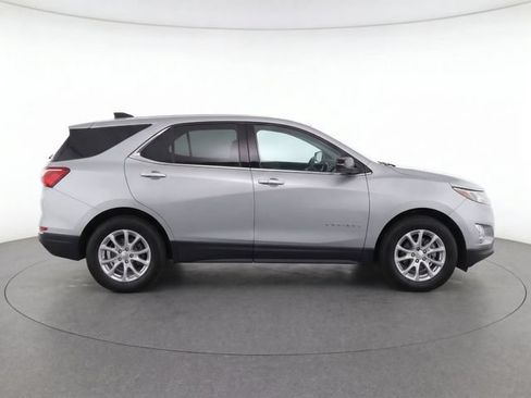 Used 2024 Chevrolet Equinox LS w/ LS Convenience Package FWD image 8