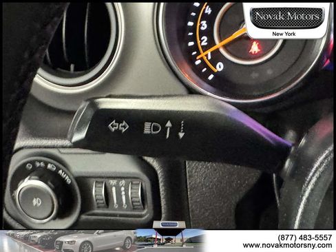 Used 2022 Jeep Wrangler Unlimited Sport AWD/4WD image 18
