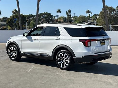 New 2025 Ford Explorer ST-Line w/ Premium Package image 4