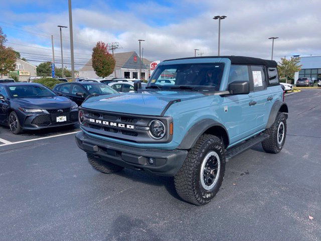 Used 2023 Ford Bronco Big Bend w/ Sasquatch Package AWD/4WD image 2