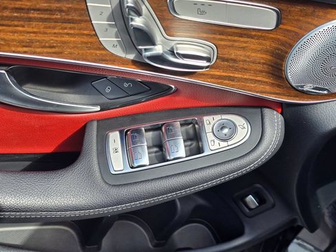 Used 2020 Mercedes-Benz GLC 300 4MATIC Coupe image 32
