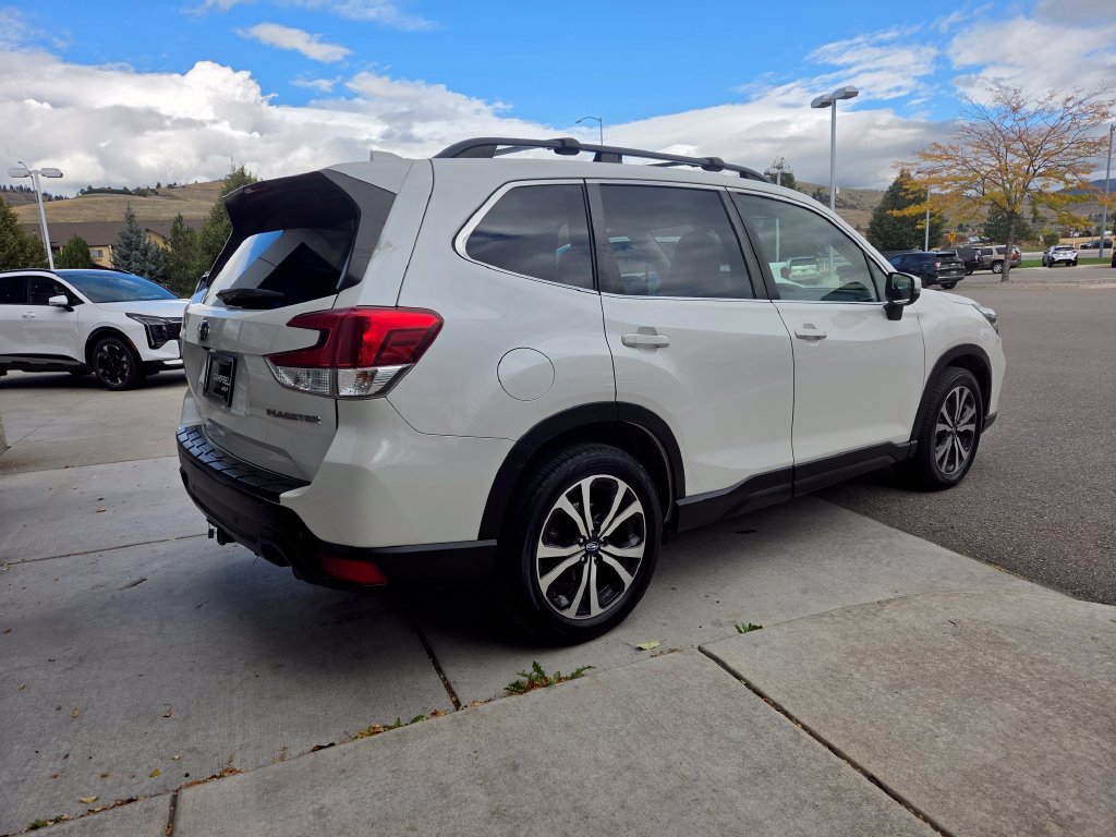 Used 2020 Subaru Forester Limited w/ Popular Package #3 AWD/4WD image 4