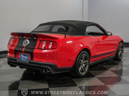 Used 2010 Ford Mustang Shelby GT500 RWD image 25