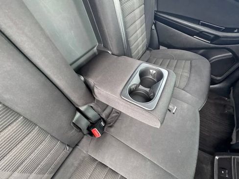 Used 2016 Ford Edge SEL FWD image 23