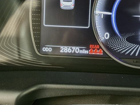 Used 2024 Lexus ES 350 w/ Premium Package FWD image 18