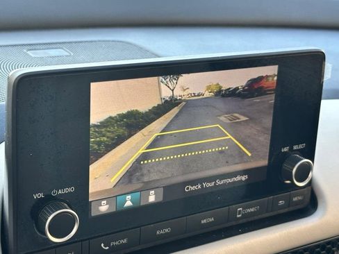 Used 2023 Honda HR-V LX image 10