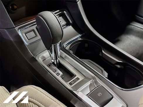 Certified 2025 Subaru Ascent Premium image 17