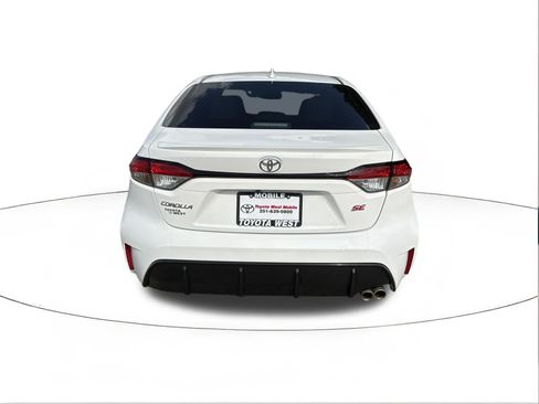 Used 2024 Toyota Corolla SE FWD image 4