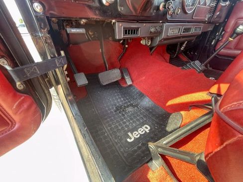 Used 1984 Jeep CJ 7 image 27