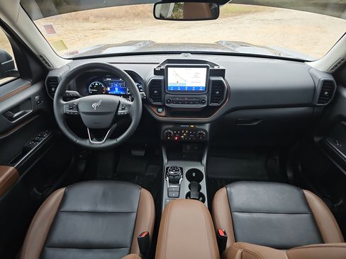 Used 2024 Ford Bronco Sport Badlands w/ Premium Package image 19