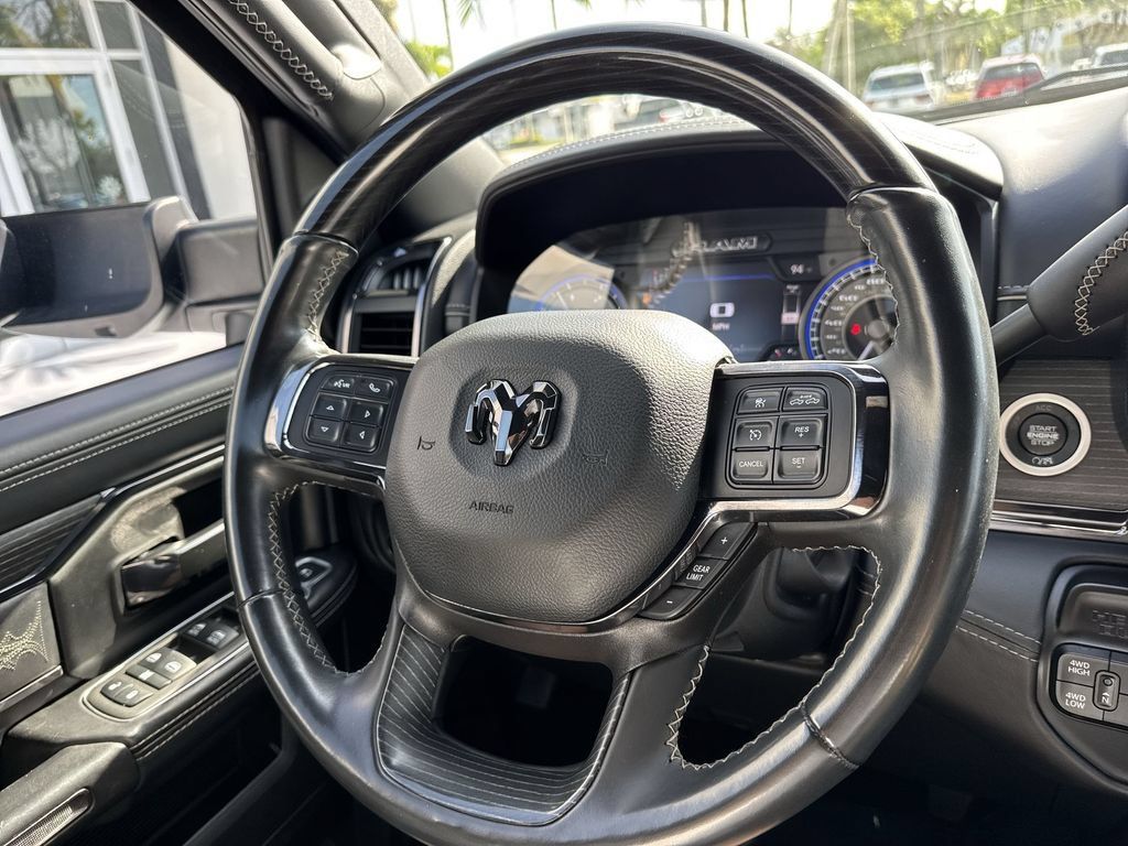 Used 2022 RAM 2500 Limited AWD/4WD image 52