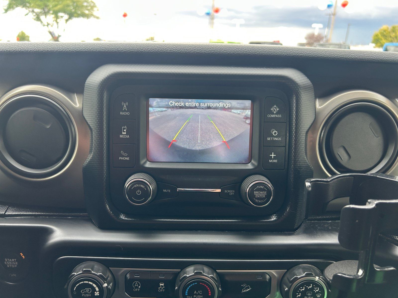 Used 2019 Jeep Wrangler Unlimited Sport AWD/4WD image 27