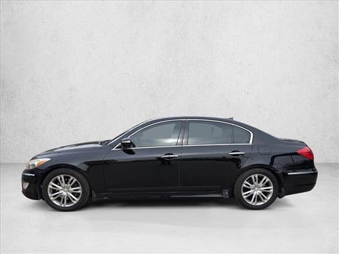 Used 2012 Hyundai Genesis 3.8 w/ Premium Pkg image 8