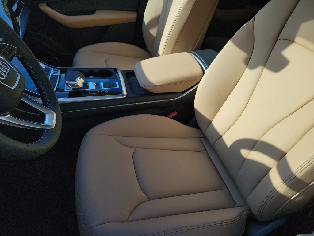New 2026 Audi Q7 2.0T Premium AWD/4WD image 16